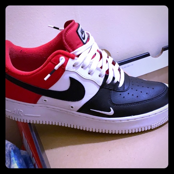 air force 1 lv8s